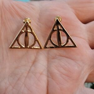 NWOT Harry Potter Deathly Hallows Stud Fashion Earrings